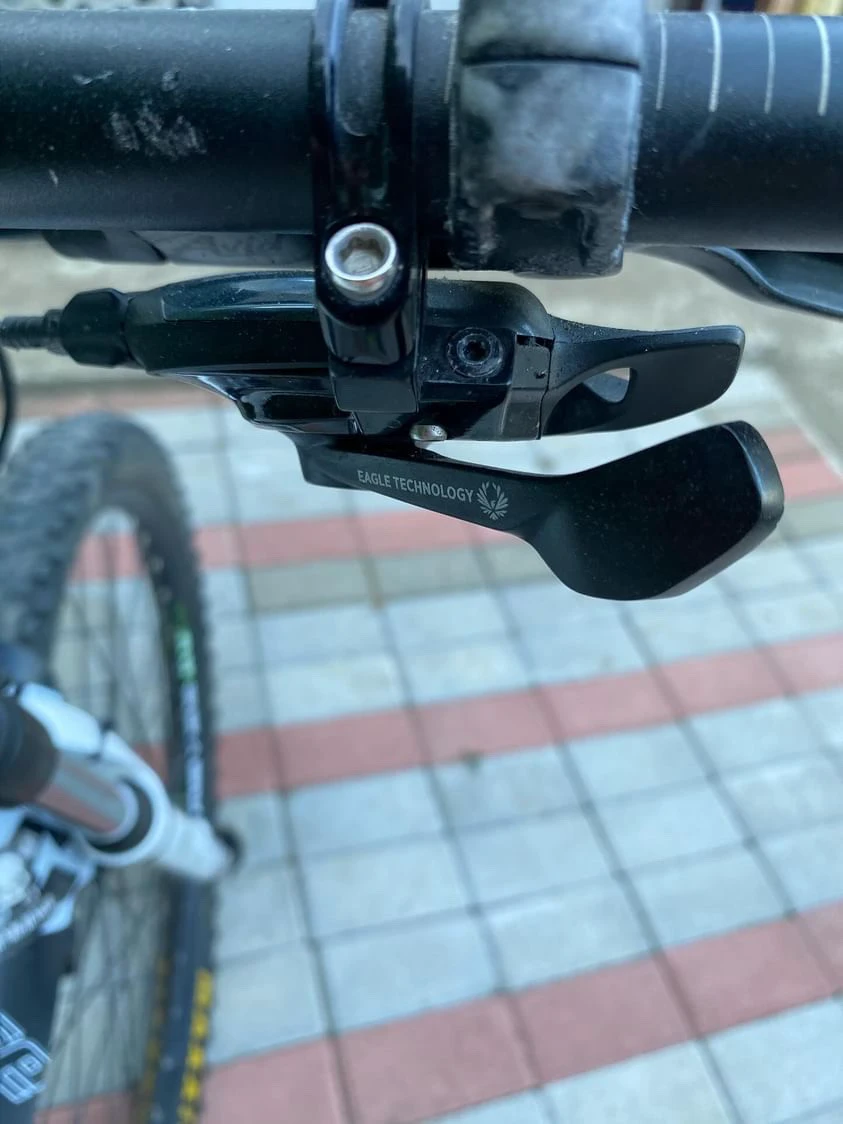 4. Bicicletă Mondraker Traker