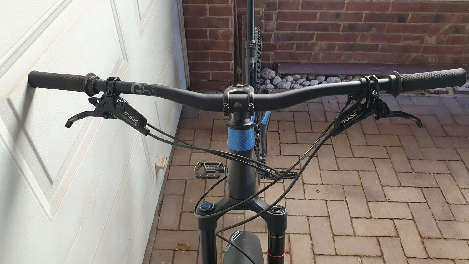 9. Canyon Spectral CF7, marimea L, roti 27.5