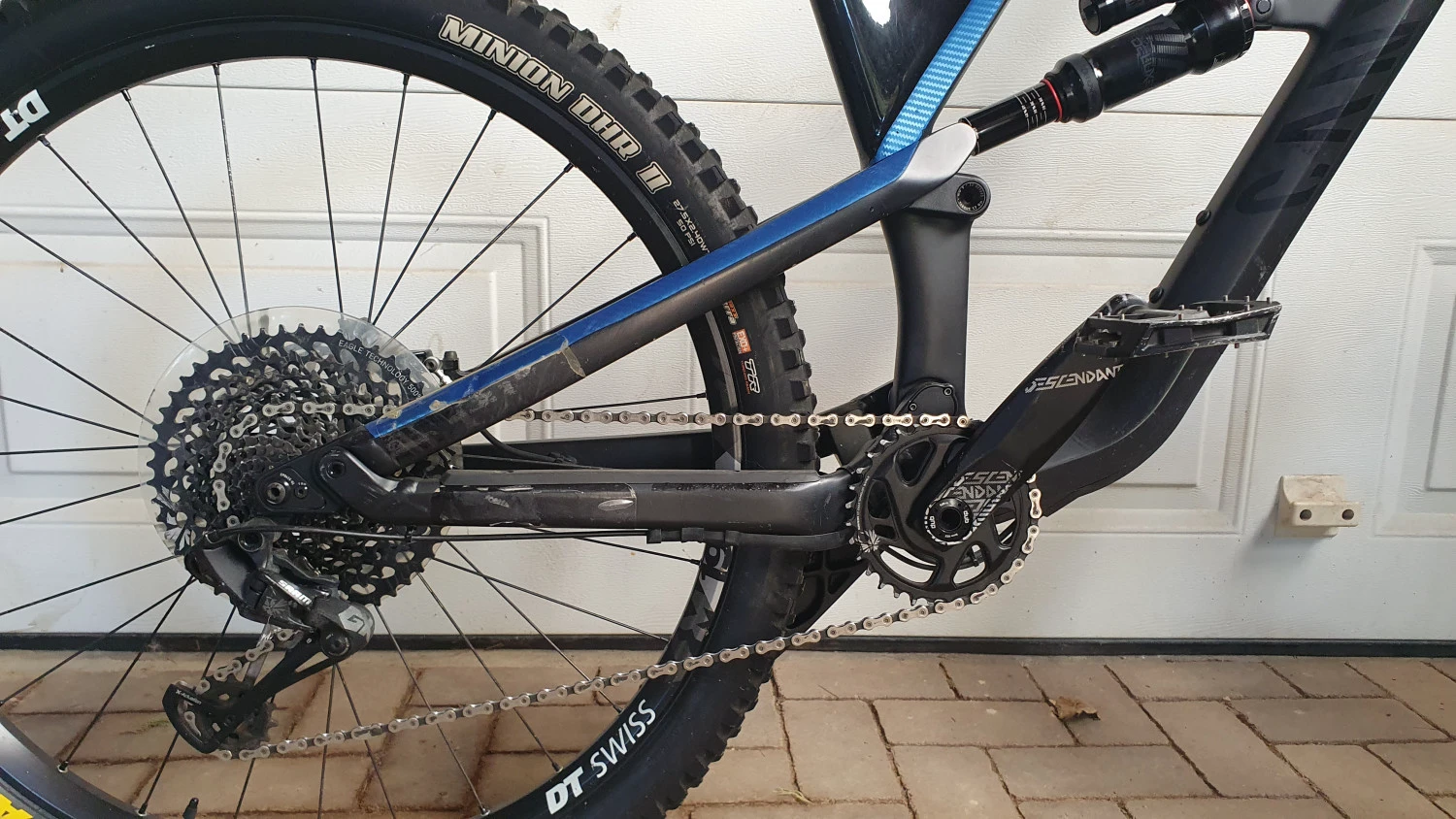 3. Canyon Spectral CF7, marimea L, roti 27.5