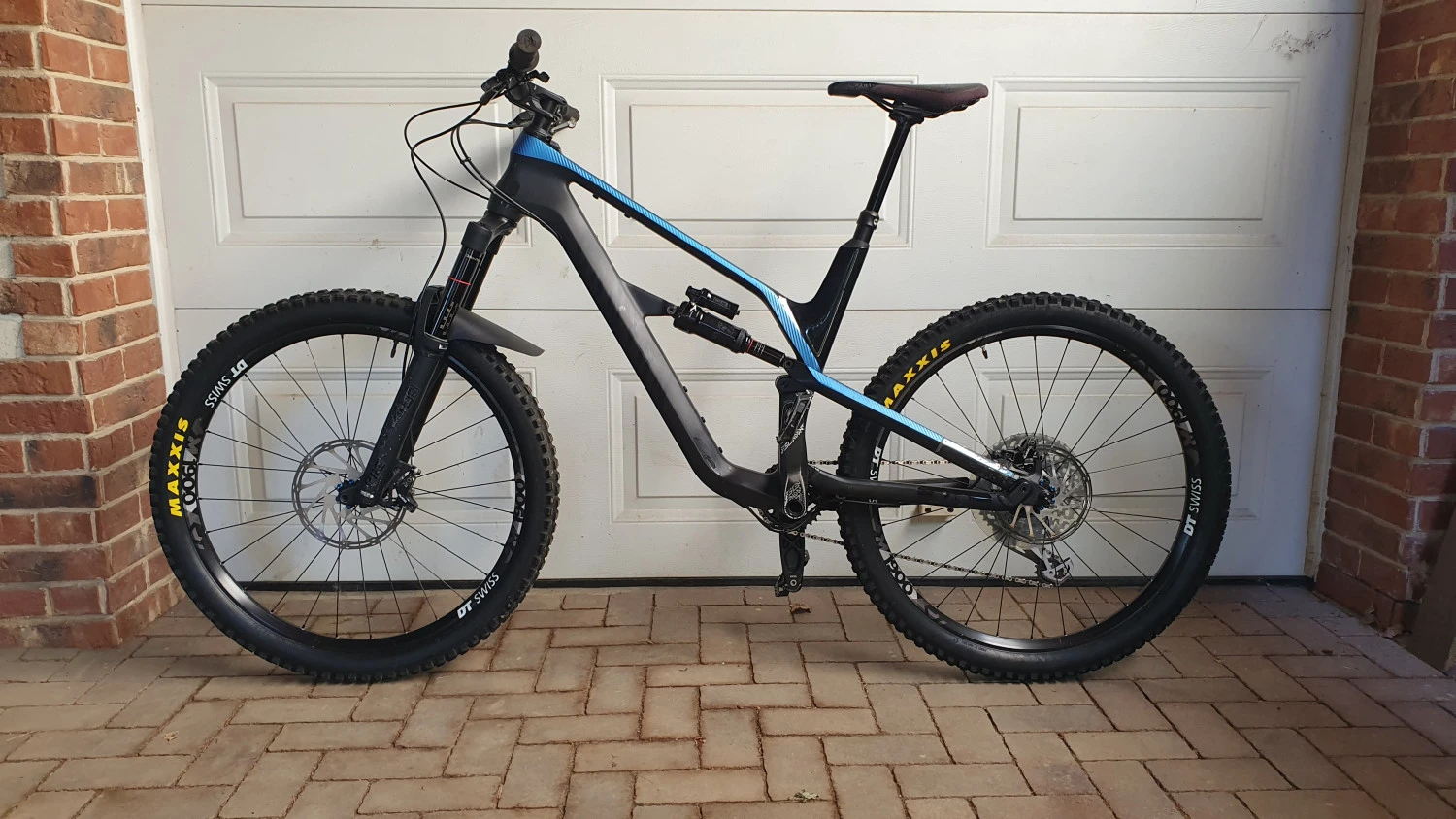 2. Canyon Spectral CF7, marimea L, roti 27.5