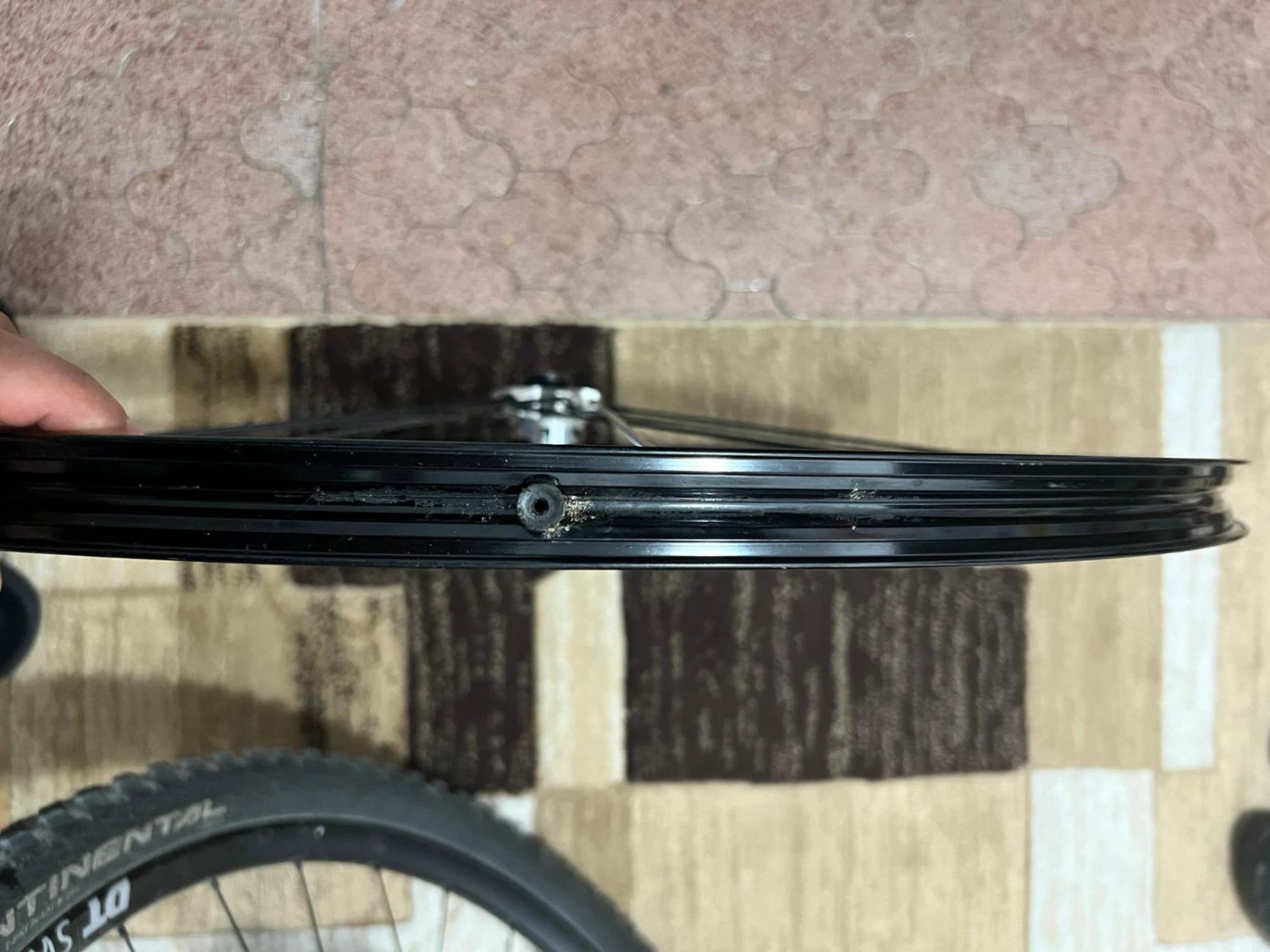 4. Roată față Mavic Crossmax XL, 29”, 27 mm, 15x100, tubeless ready