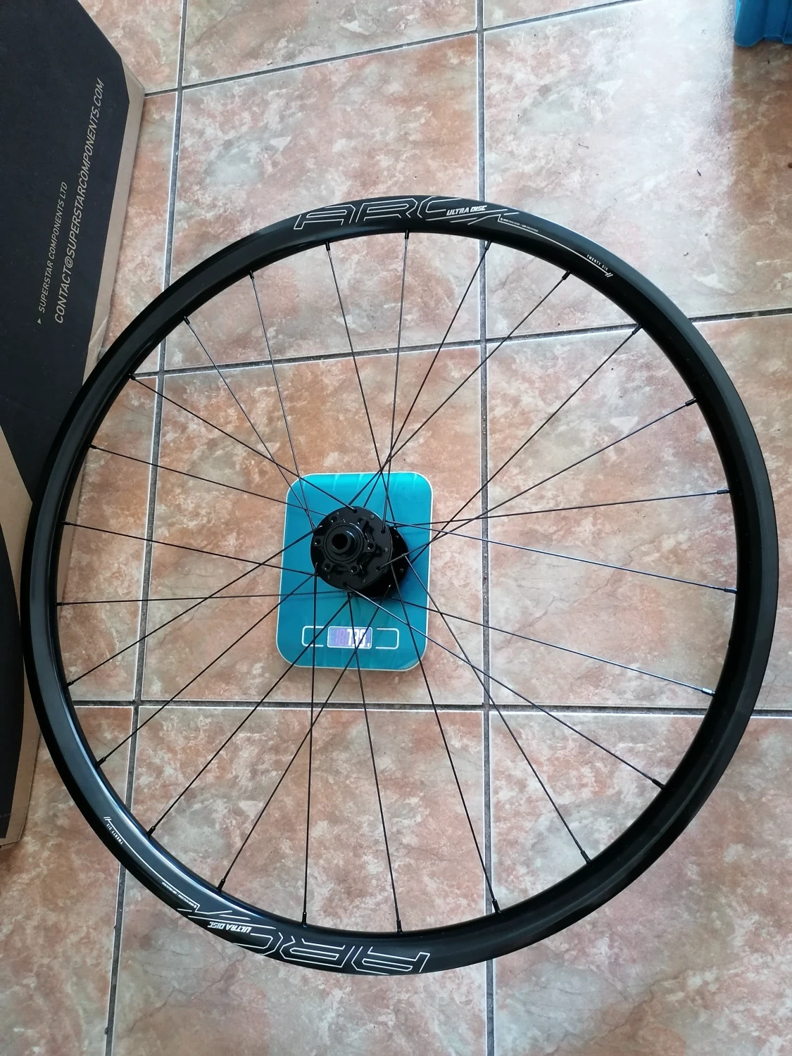 1. Vând set Roți Arc ULTRA DISC V6