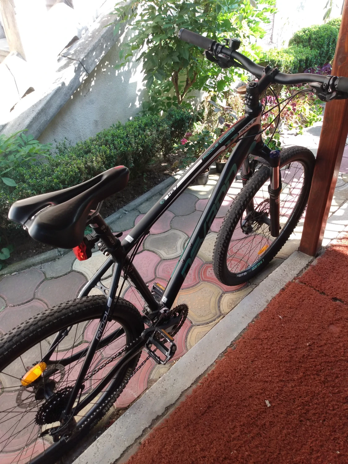 6. Bicicleta MTB Devron Riddle H3.7