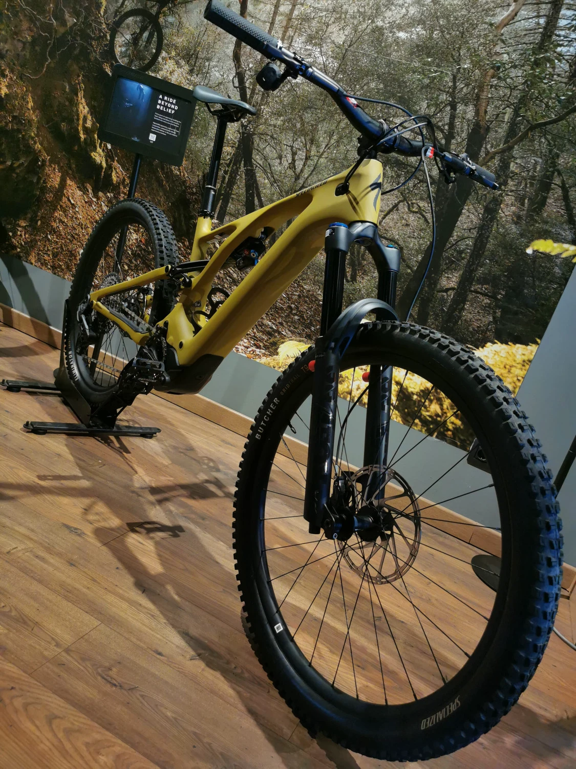 6. Bicicleta electrica emtb Specialized Turbo Levo Expert Carbon S4 T-type