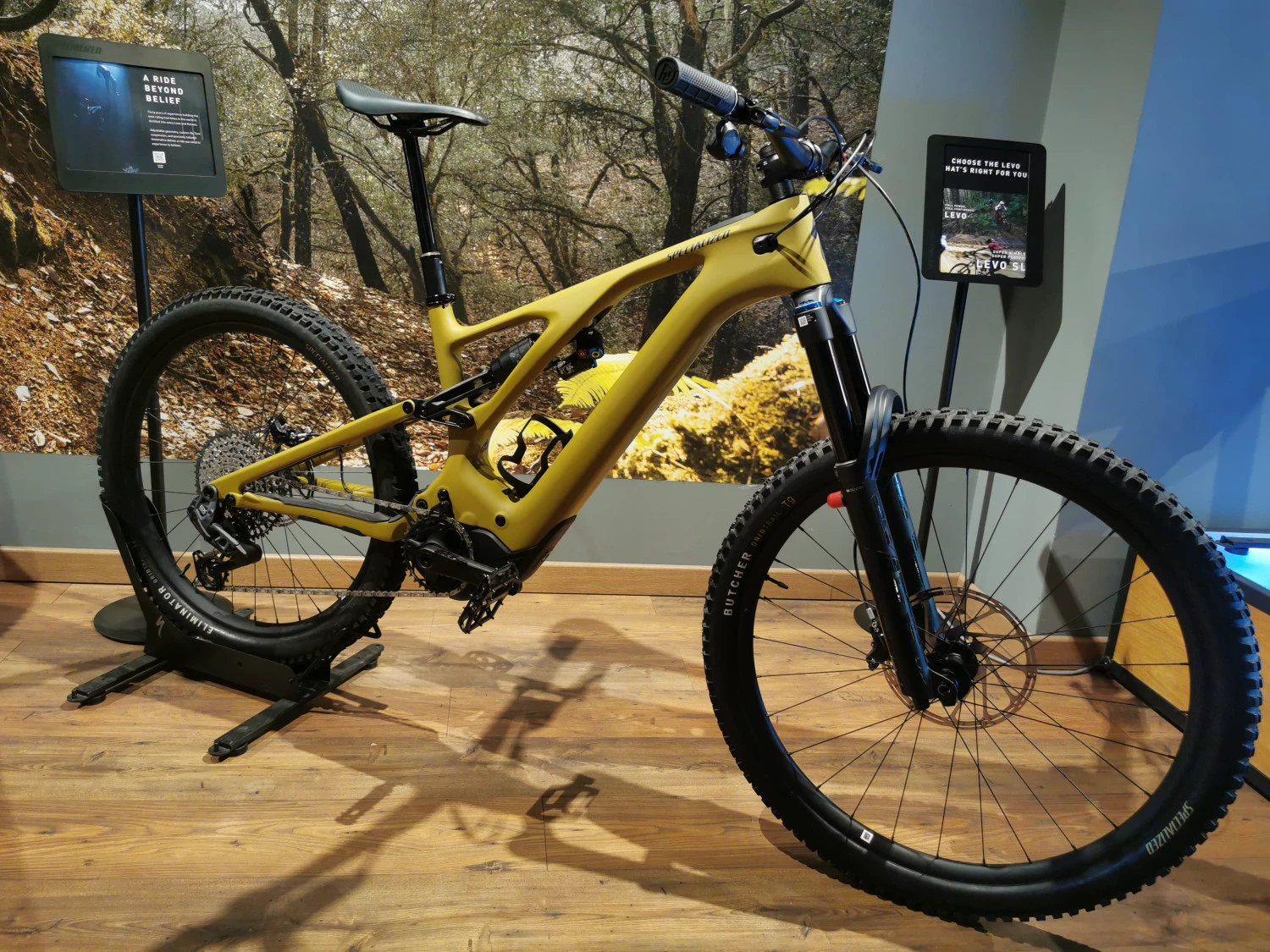 1. Bicicleta electrica emtb Specialized Turbo Levo Expert Carbon S4 T-type