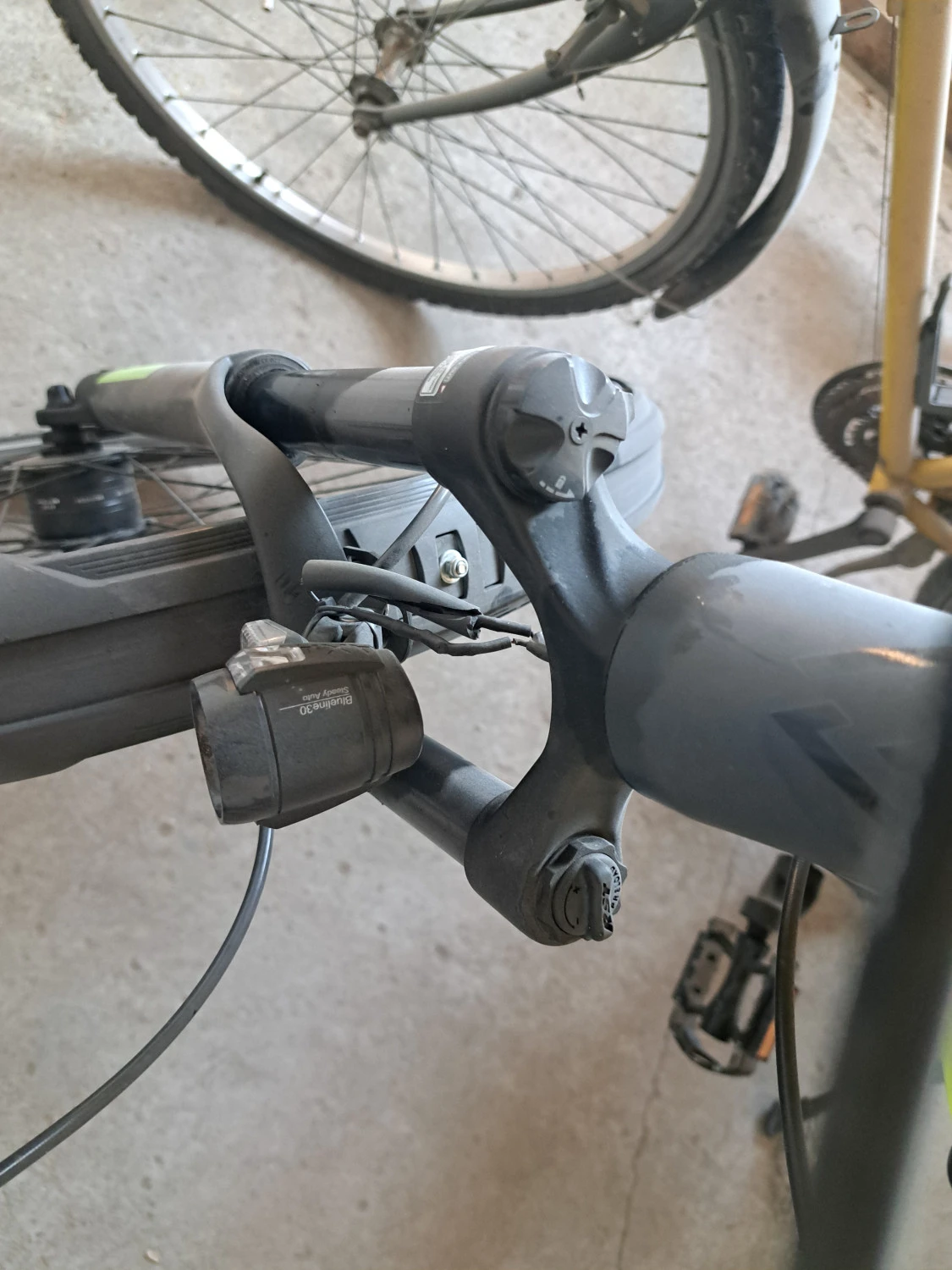 1. Vând biciclete Conway Germania