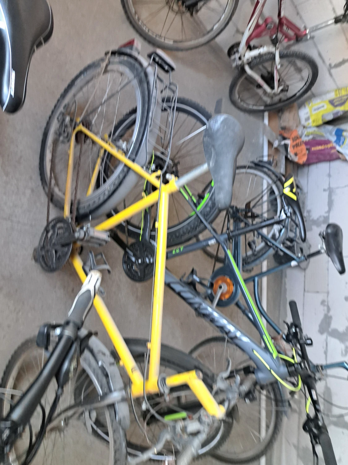 2. Vând biciclete Conway Germania