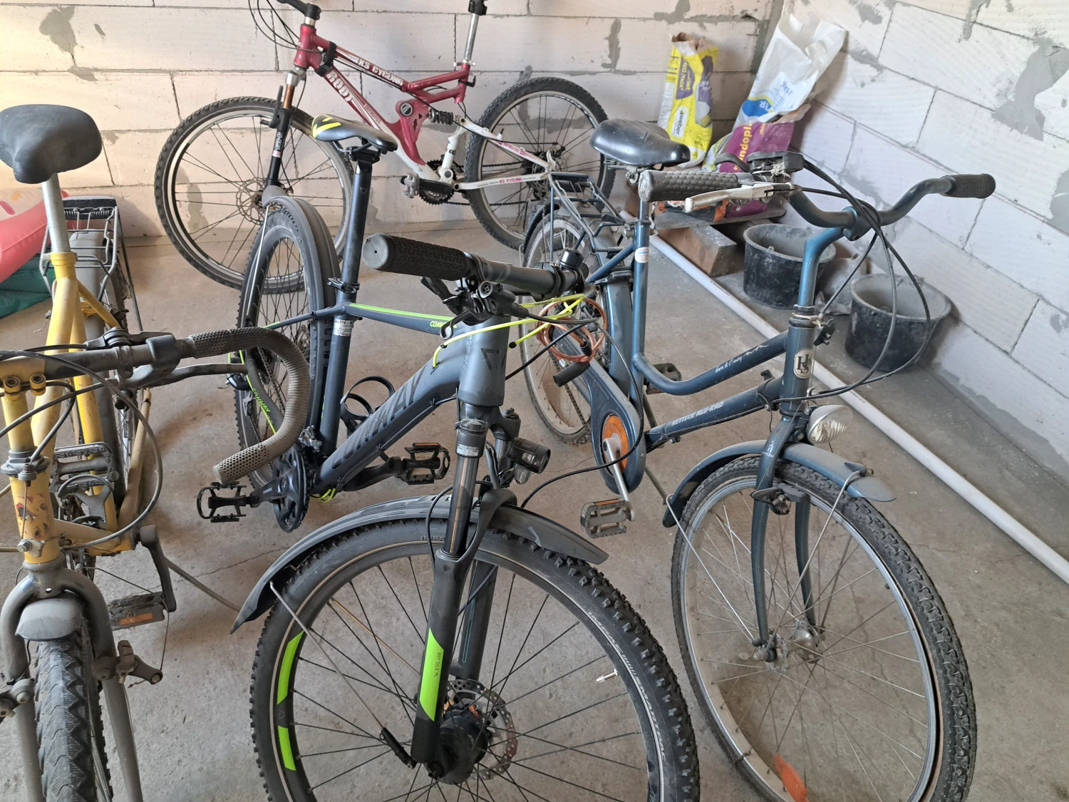12. Vând biciclete Conway Germania