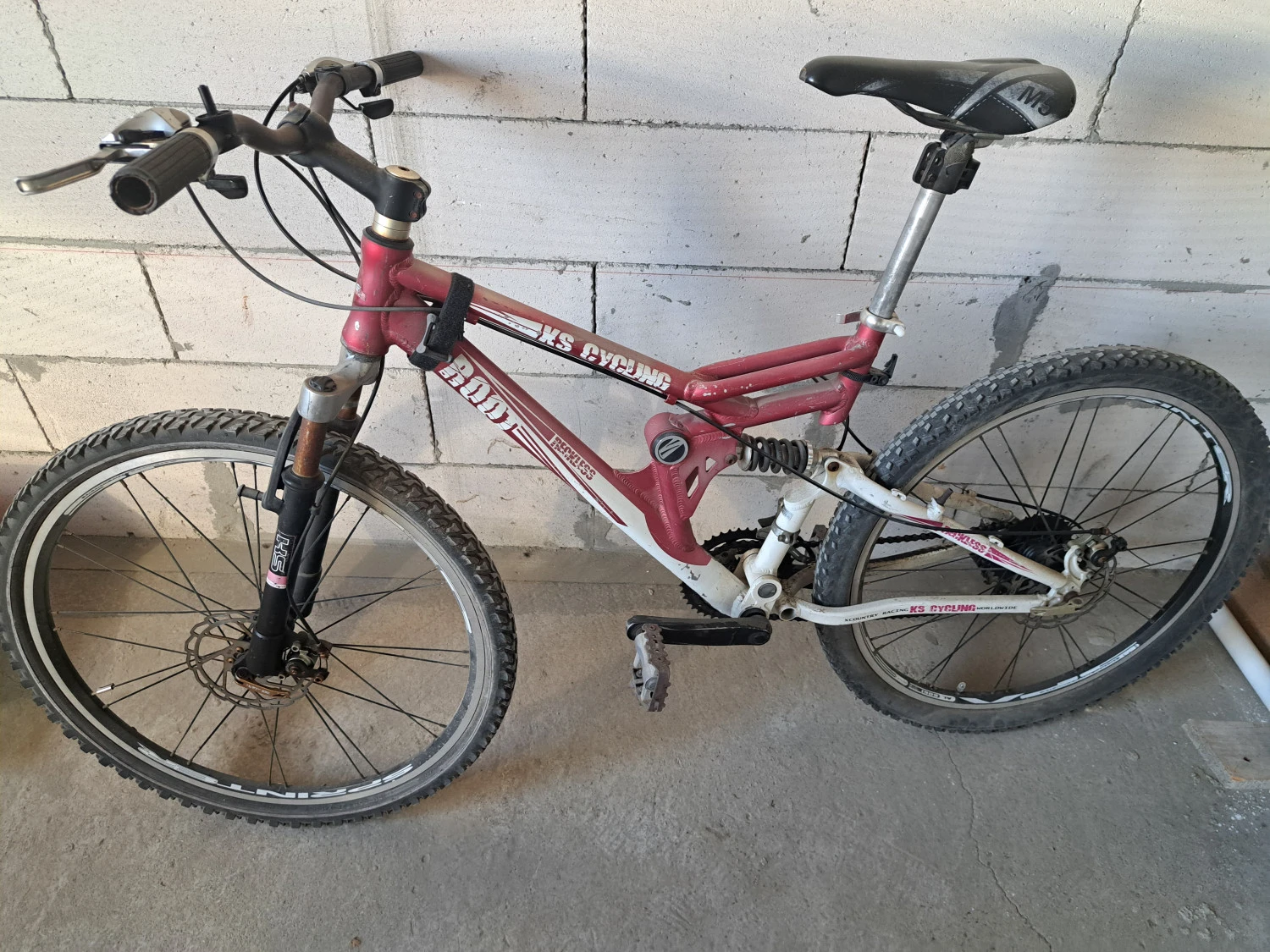 15. Vând biciclete Conway Germania