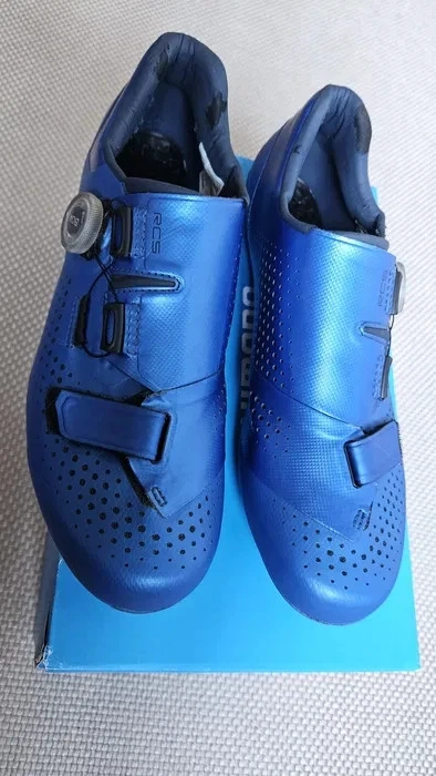 1. Pantofi ciclism Shimano RC5 (sosea)