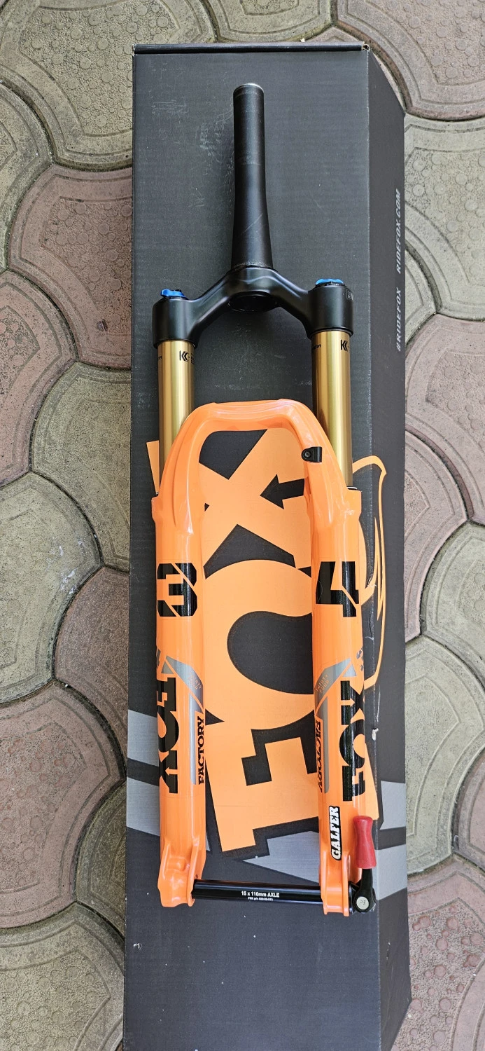 1. Furca Fox Float 34 Factory