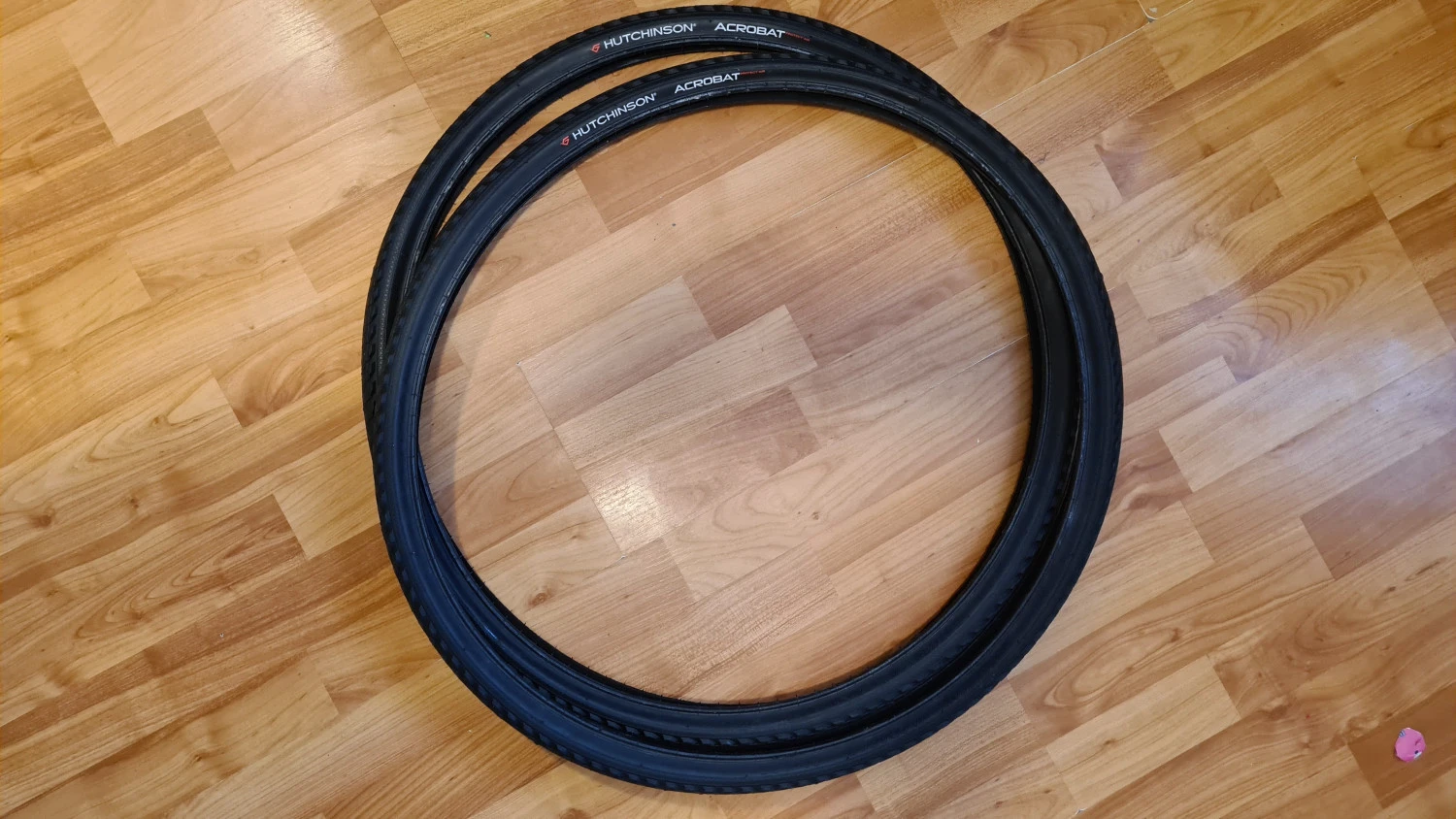 5. Cauciucuri HUTCHINSON Acrobat Protect'AIR, 26 x 1.35 ", 35-559
