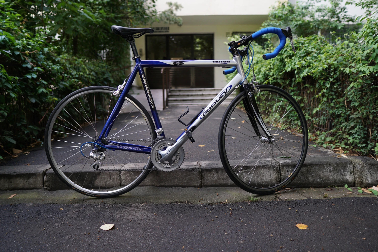 1. Bicicleta cursiera Ridley Triton aluminiu+carbon