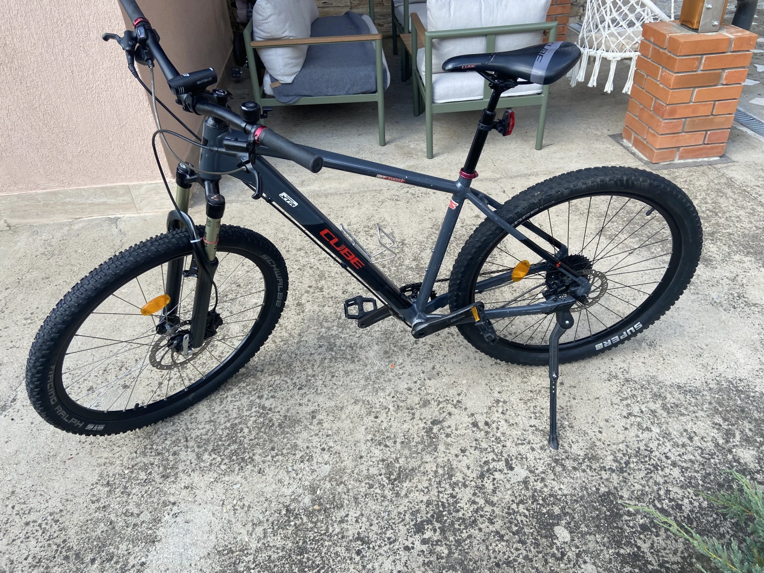 2. Bicicleta Cube Atention 27,5” marime M-L