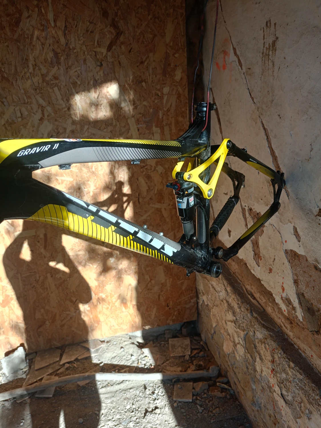 2. Cadru vitus gravir 2 +shock