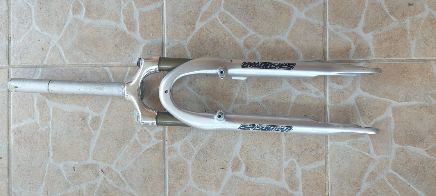 1. Furca 28" Sr Suntour