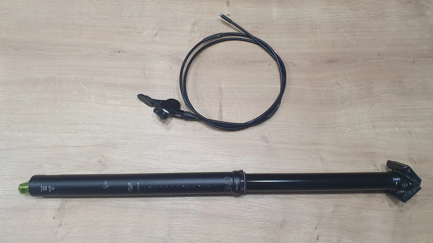 5. Dropper Post OneUpComponents - cursa 210mm, diametru 30.9mm