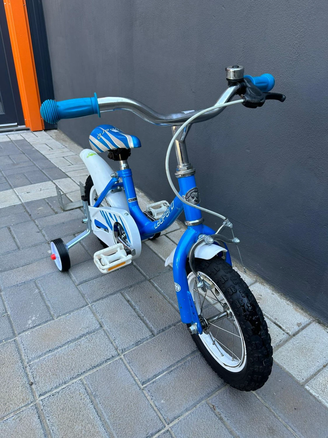 3. Bicicleta copii Leopard 12"