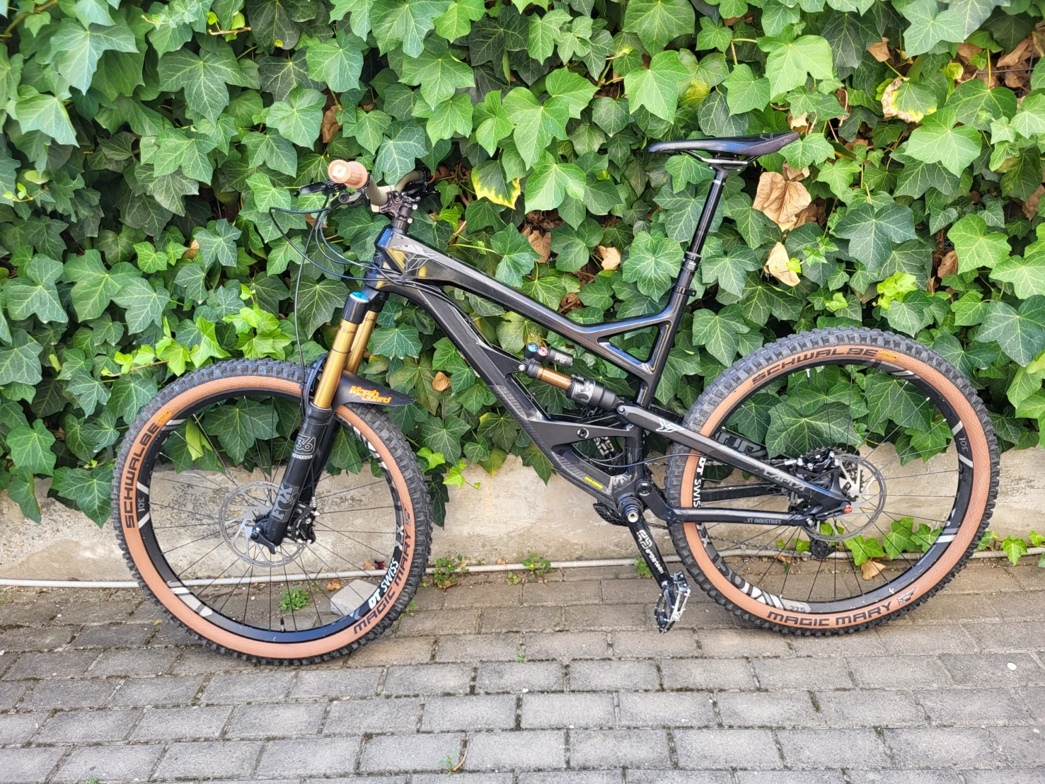 1. YT Industries Capra CF Pro Race