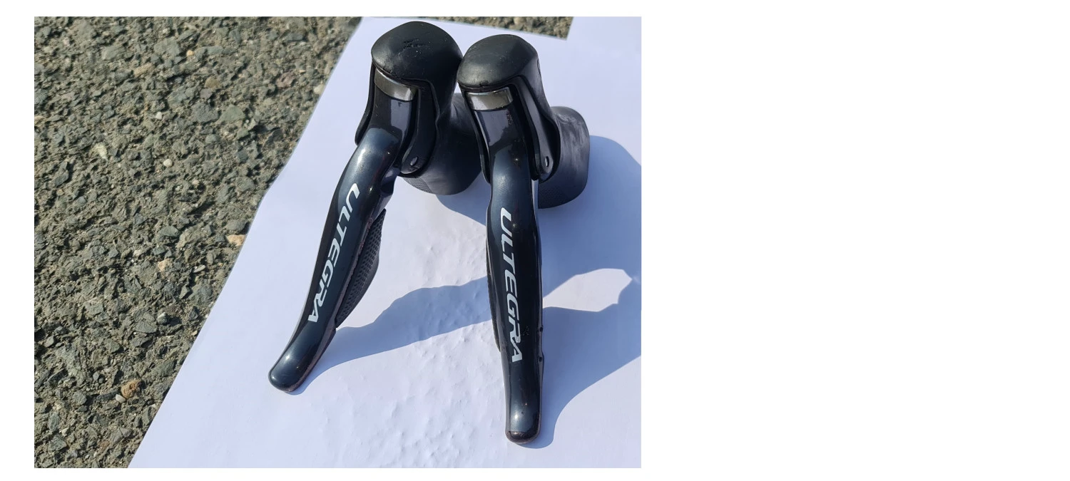1. Ergopowere (Manete) cursiera Shimano Ultegra di2 seria 6800 2x11 speed