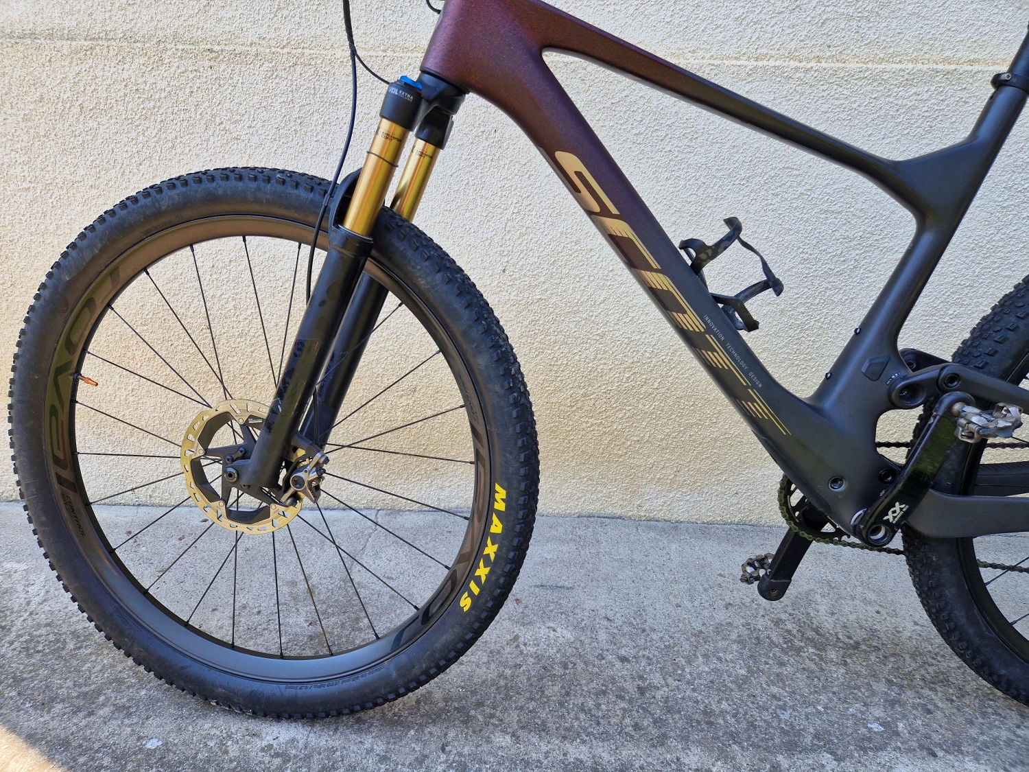6. Vand Scott Spark 2023 RC SL
