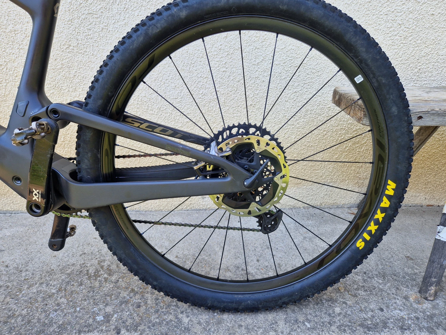 4. Vand Scott Spark 2023 RC SL