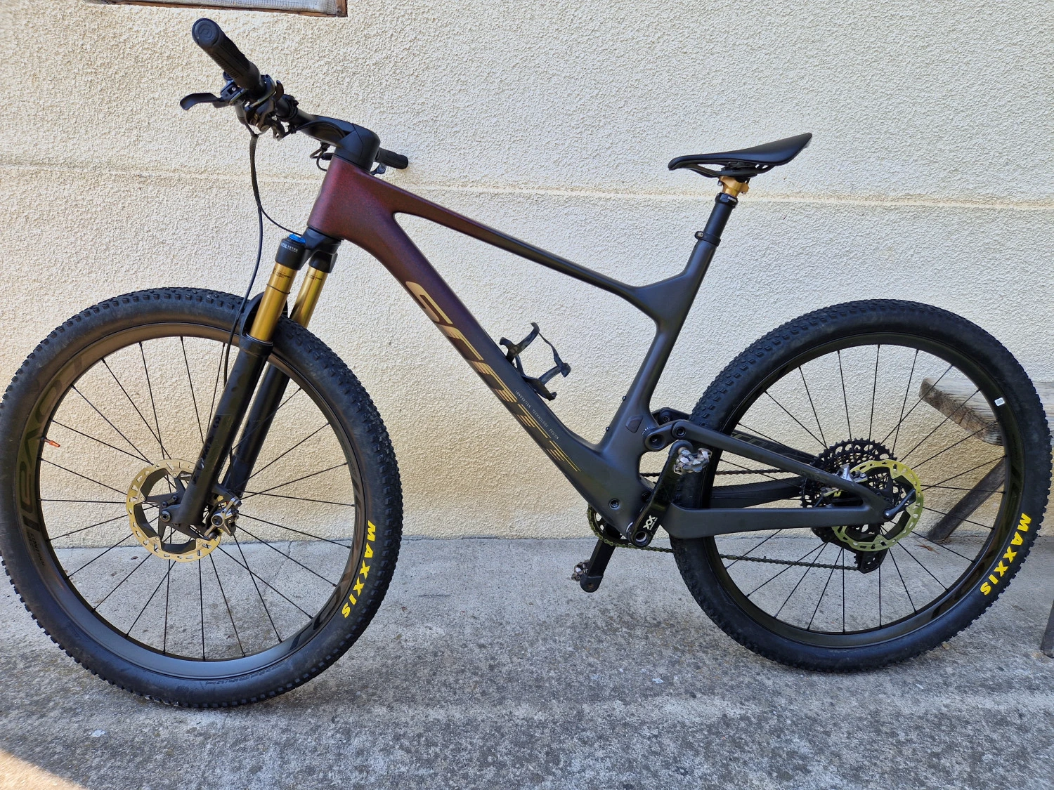 7. Vand Scott Spark 2023 RC SL