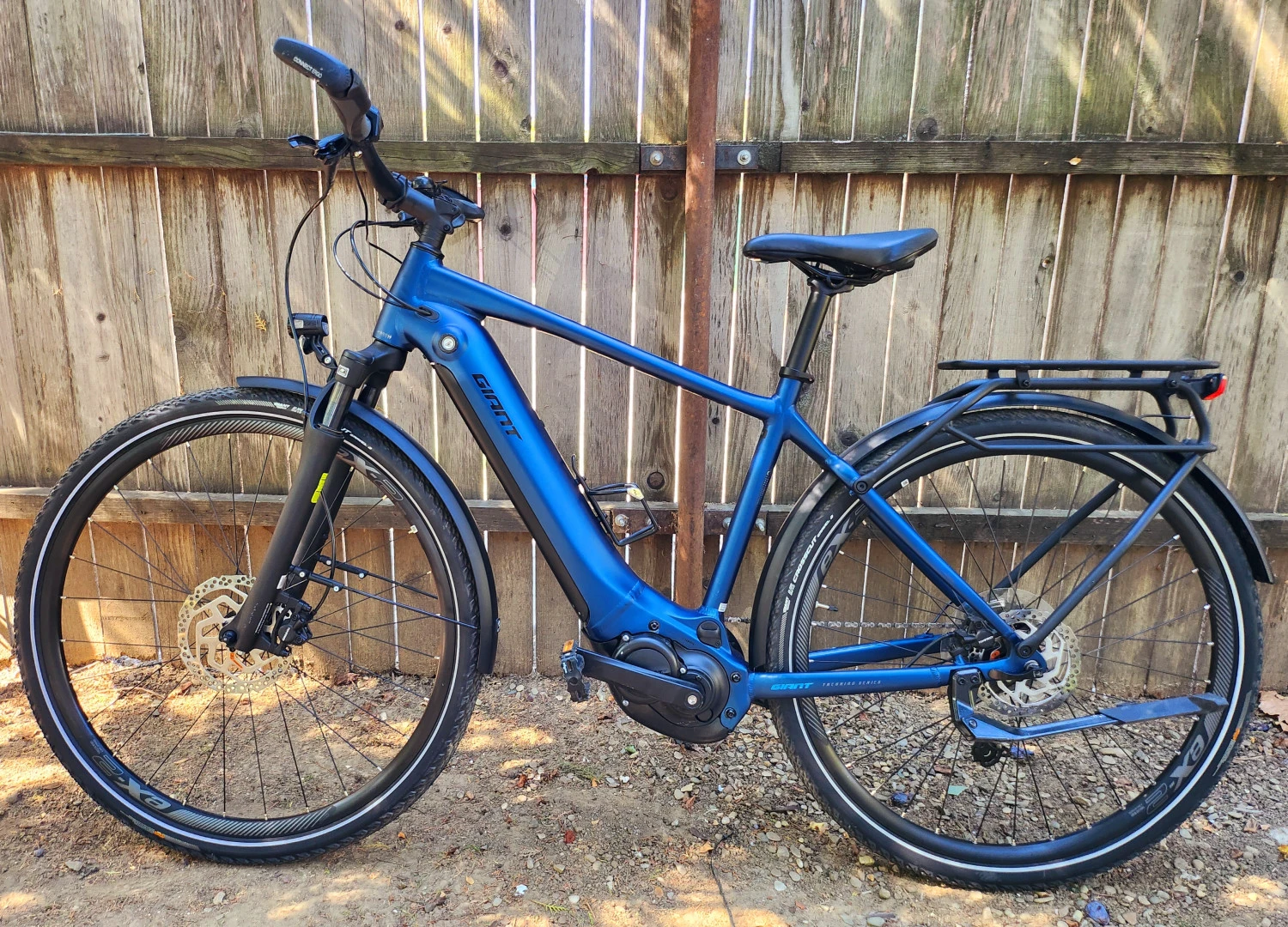 1. Bicicleta electrica Giant Explore E+2 GTS 2022 / 230km rulati