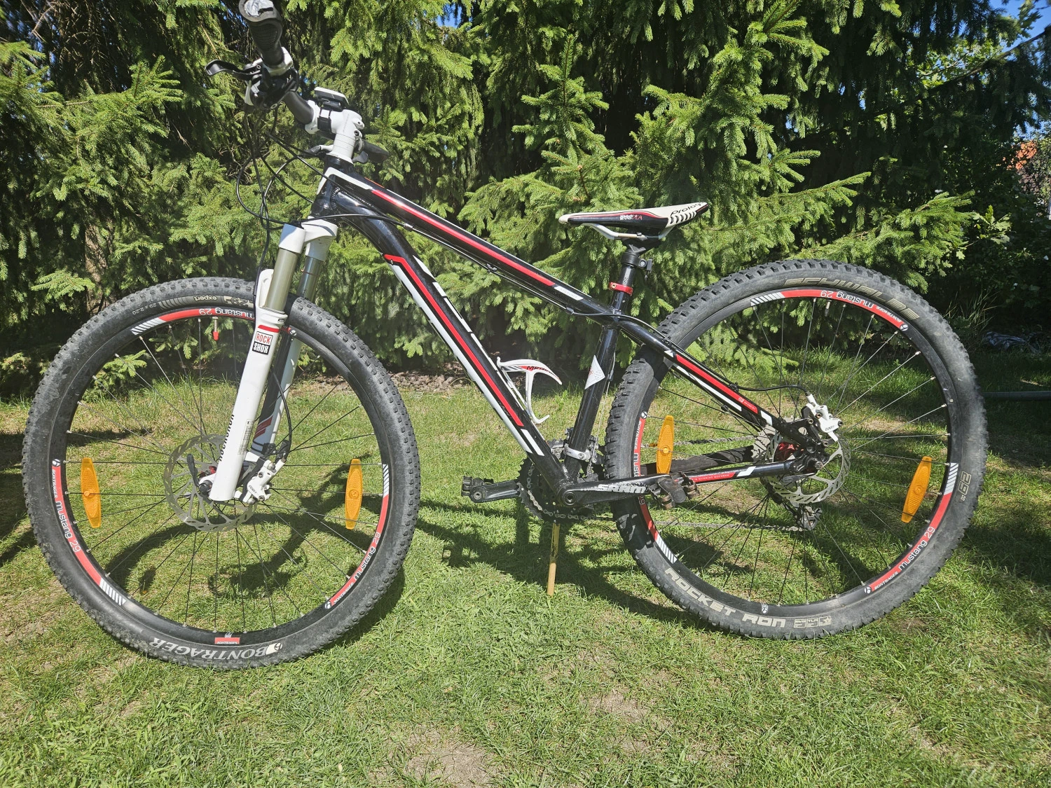 1. Trek Xcaliber 7, marime S, 30 viteze