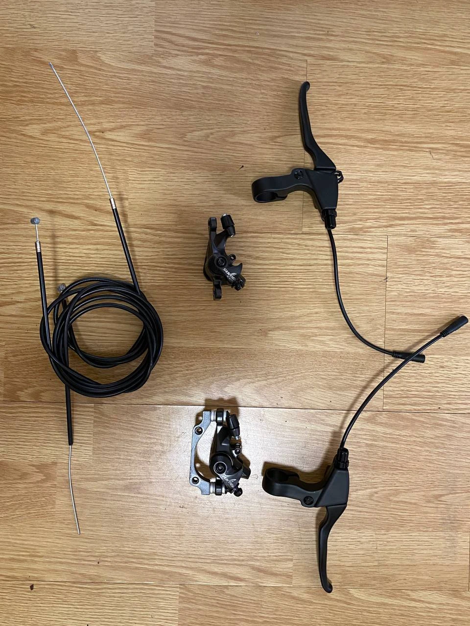 1. Set Frâne Mecanice Bicicletă cu senzor pentru frânare ( IEFTIN )