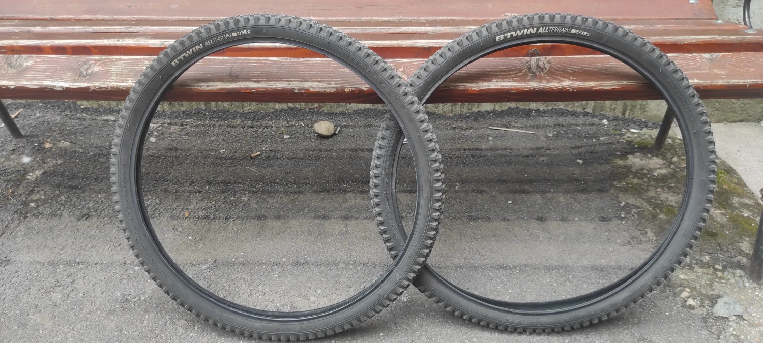 4. Cauciucuri/anvelope BTwin 24x1.95 (47-406)