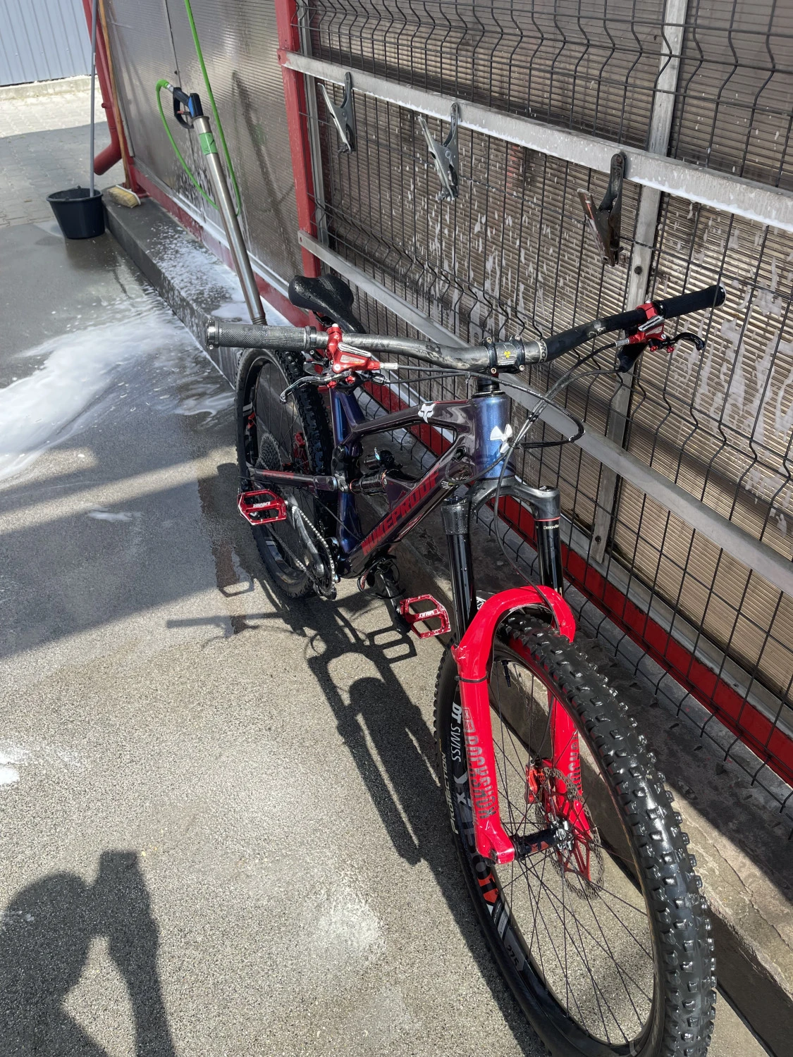 4. Vand Bicicleta Nukeproof mega 275 2019 Carbon