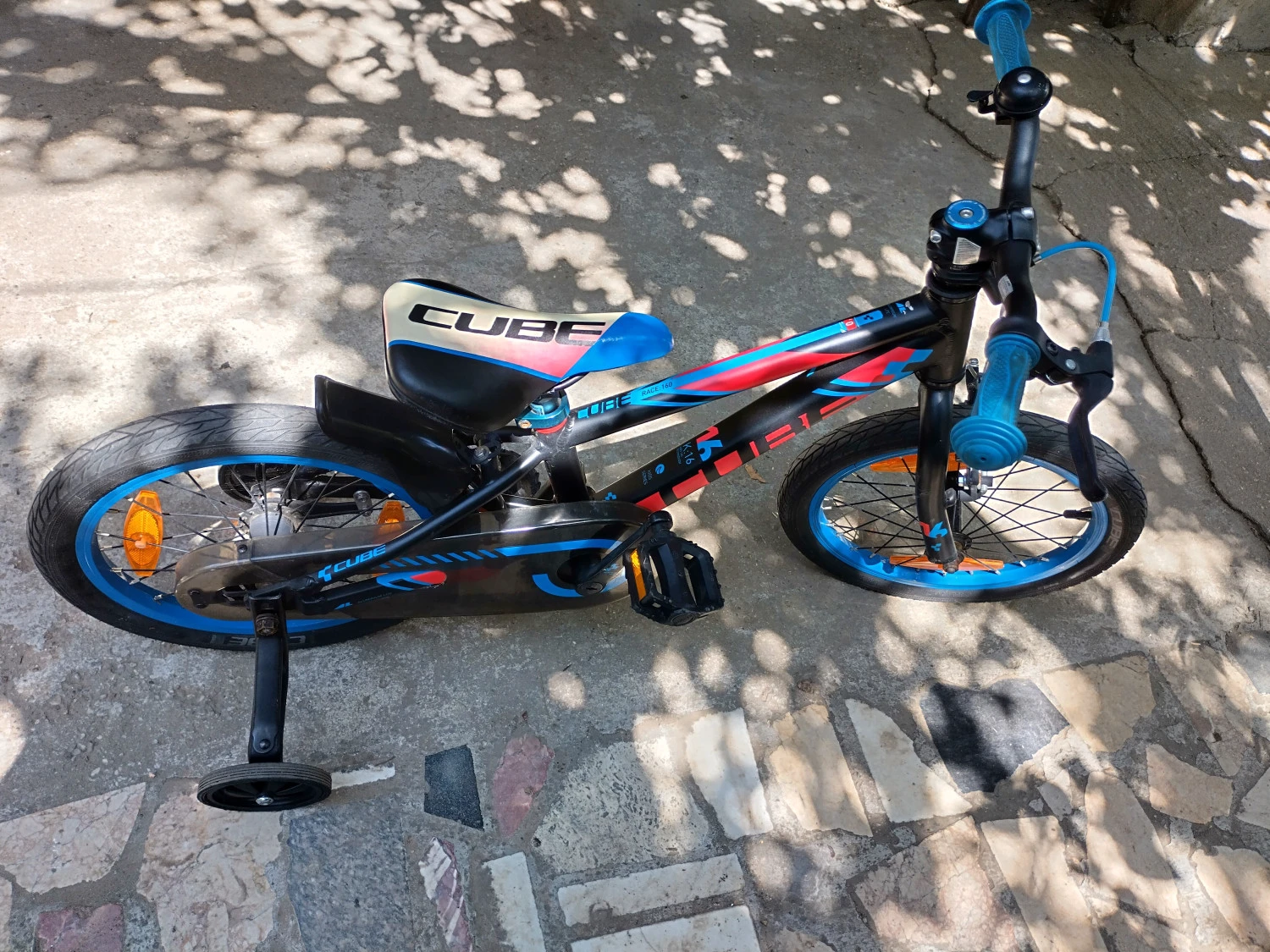 2. Bicicleta Cube 16 inch cadru aluminiu