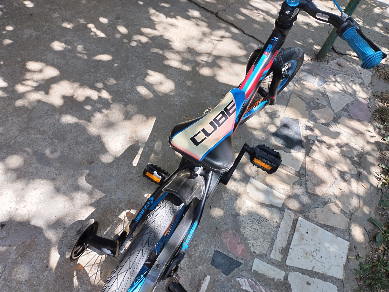 3. Bicicleta Cube 16 inch cadru aluminiu