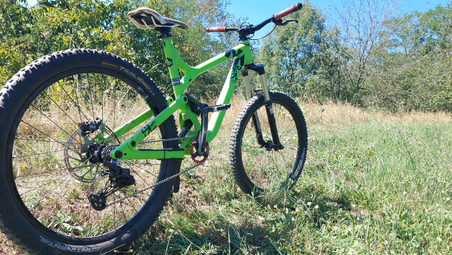 1. Vand slopestyle/downhill commencal meta SL