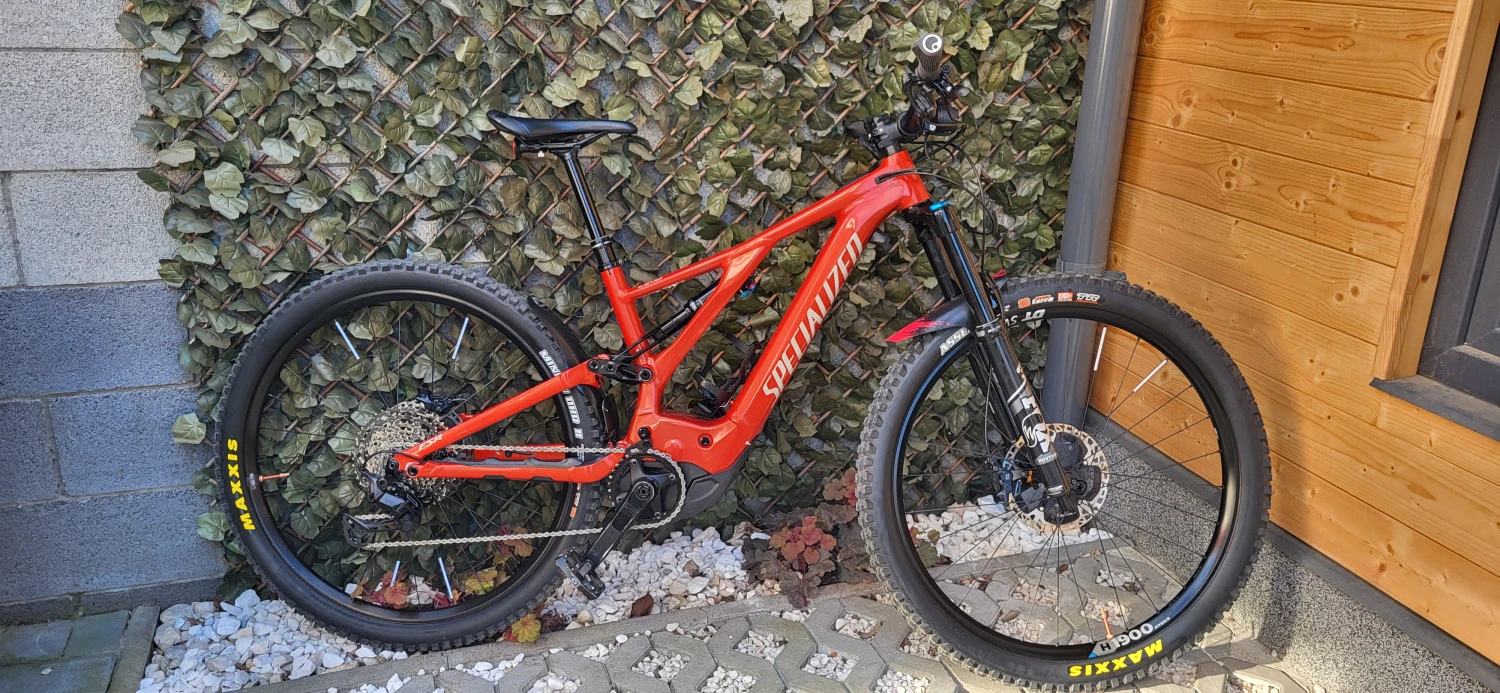 4. Specialized Turbo Levo Comp E-MTB