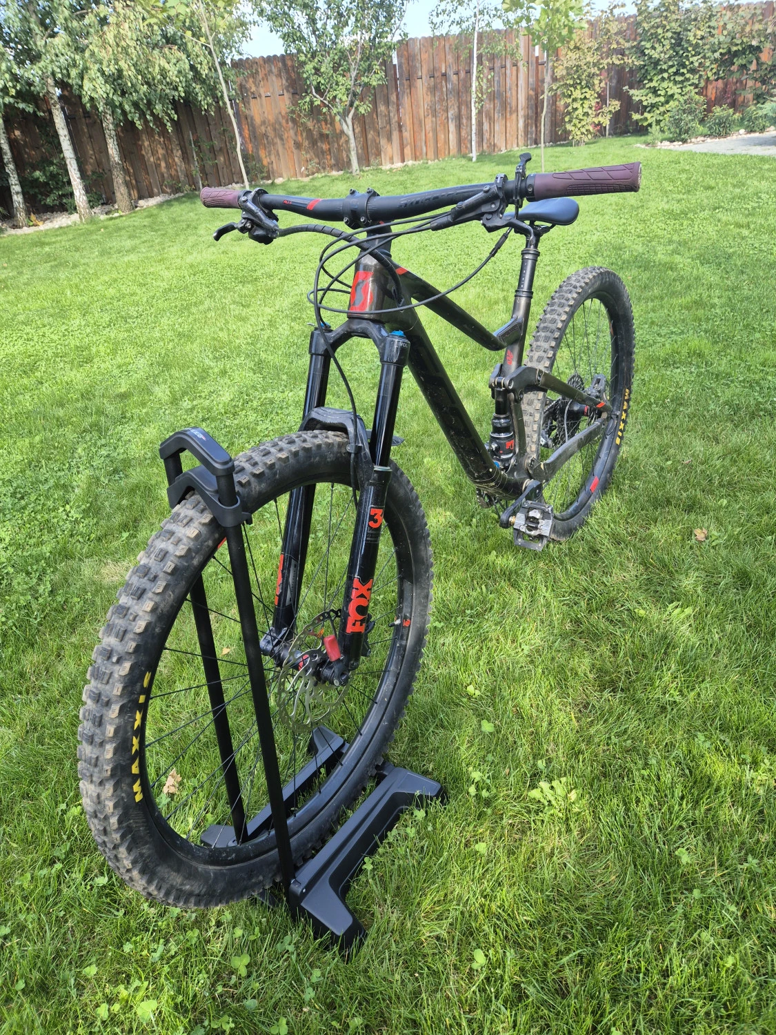 3. Bicicleta de trail Scott Genius 920 marimea M