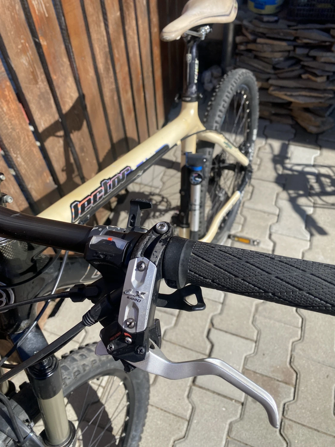 6. Bicicleta Carbon Ghost Lector 26