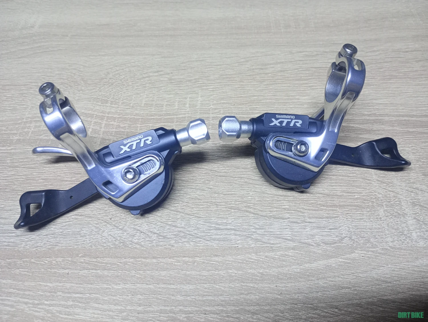 1. Set Xtr 3x9 rânduri...... reținut