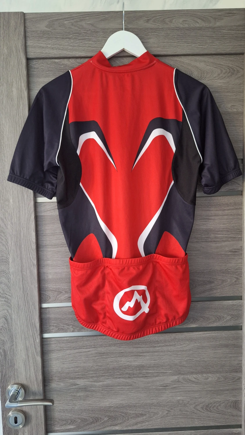 4. Tricou ciclism Berg