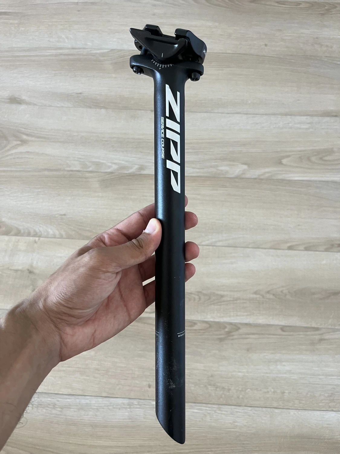 1. Tija de sa Zipp 27.2