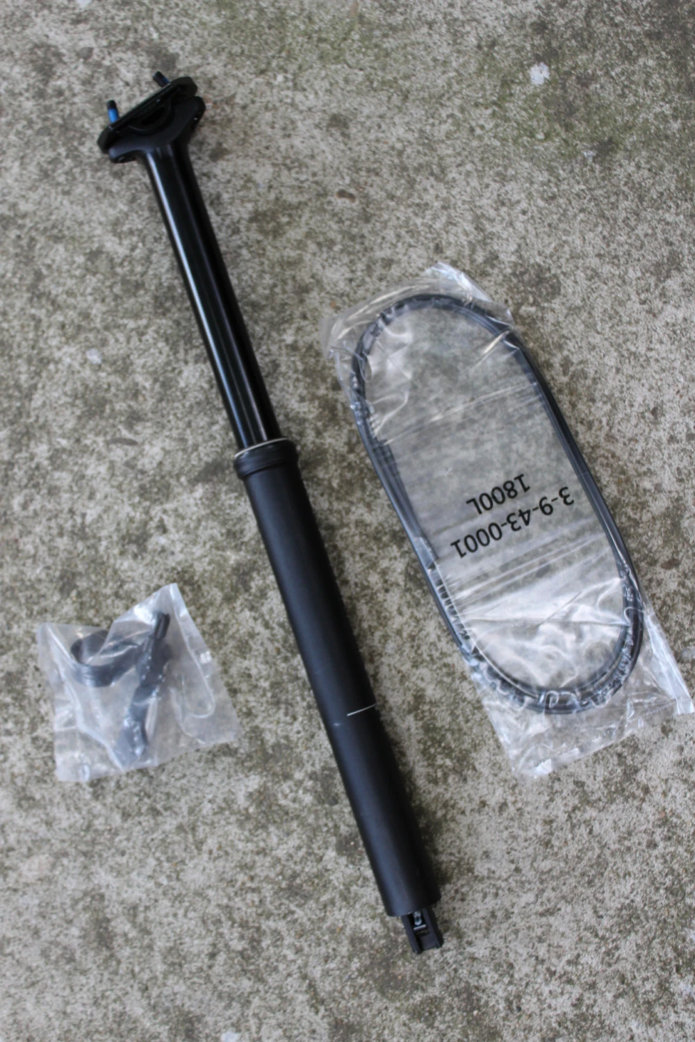 1. Limotec Alpha 1 Dropper Post internal 31.6x170mm