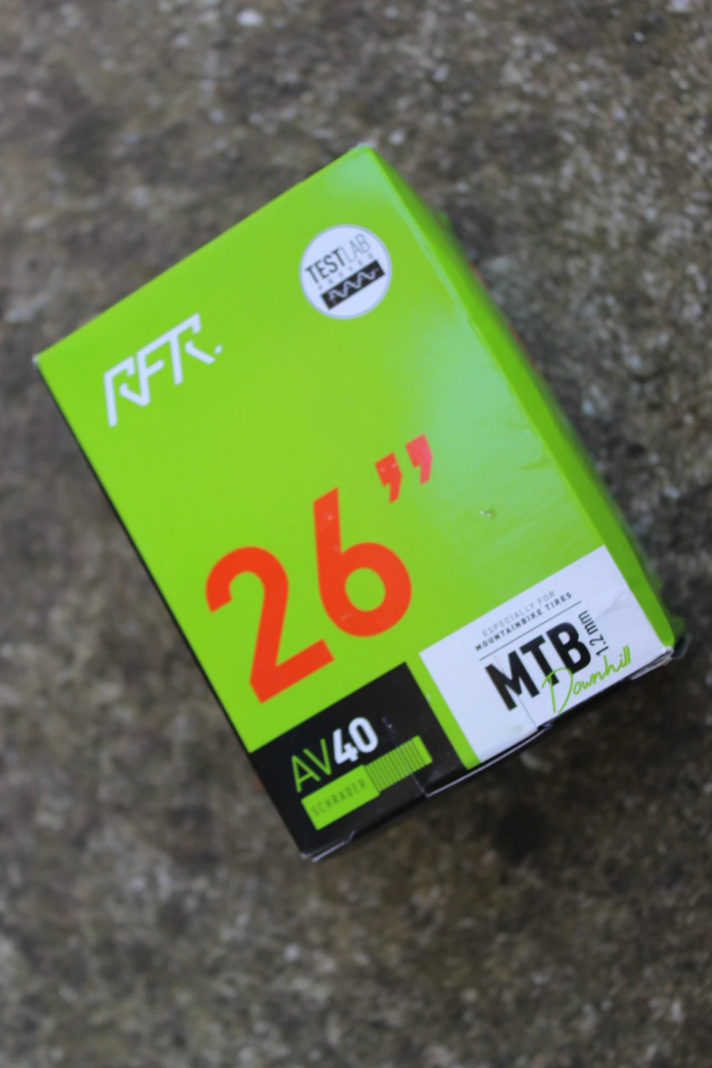 1. RFR MTB AGV 26" Downhill Camera 26x2.1-2.8