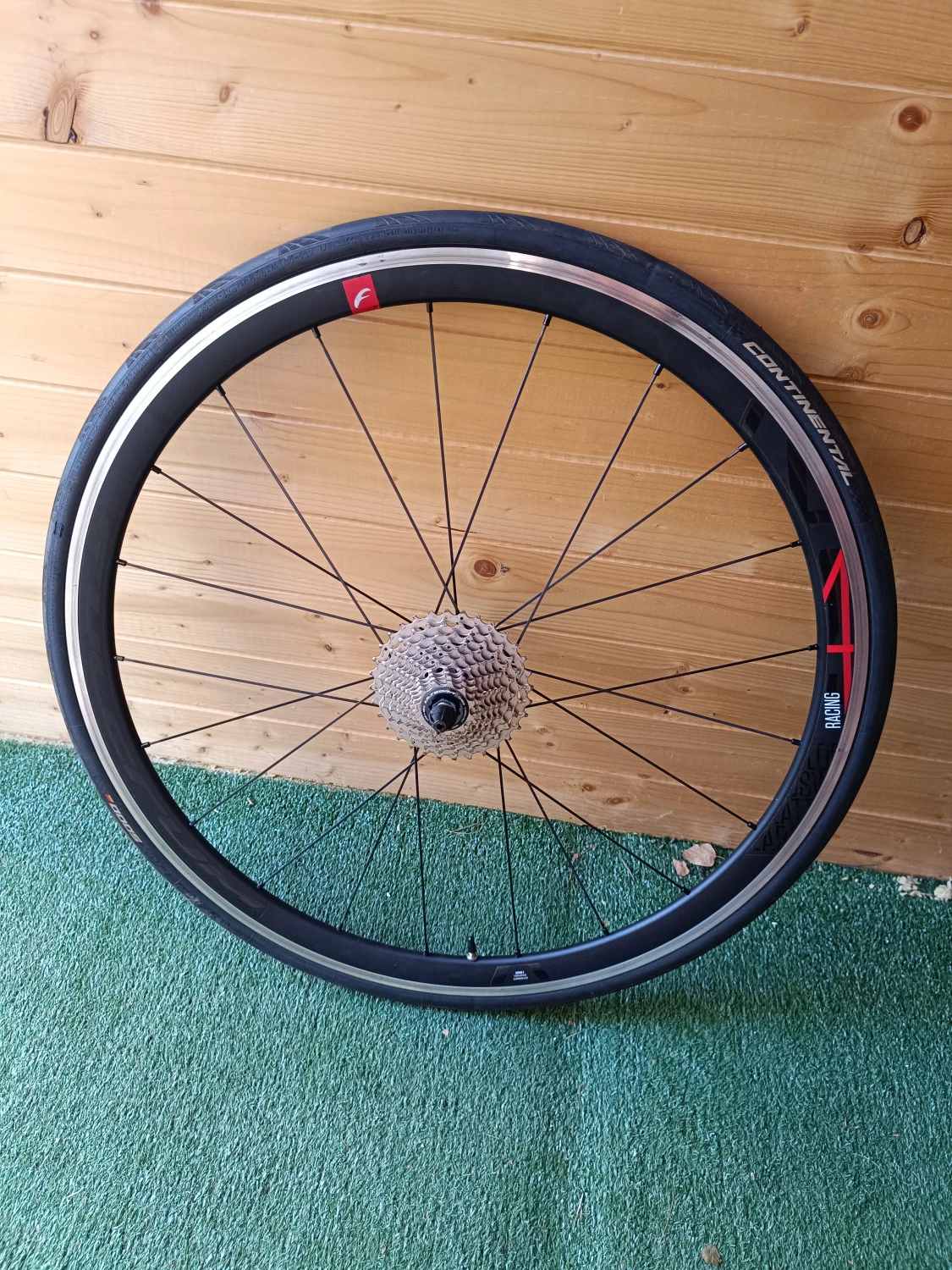 8. Van Rysel EDR AF Ultegra