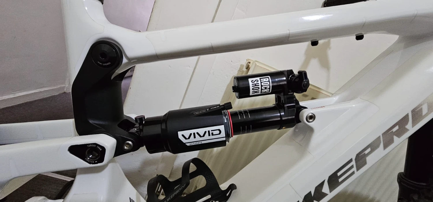 4. Nukeproof Megawatt 297 RS