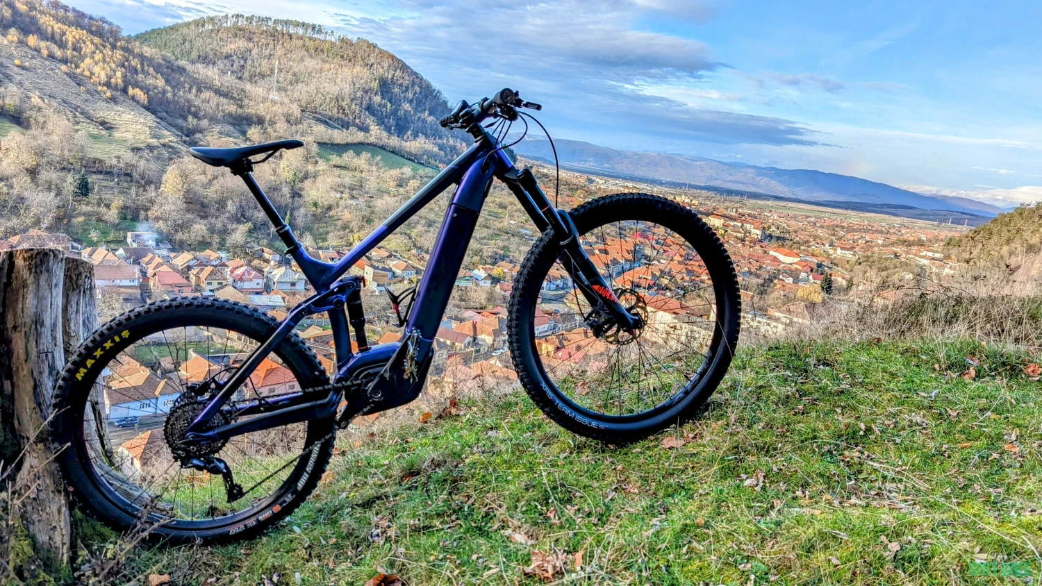 1. Trek Powerfly electrica Bosch CX ebike