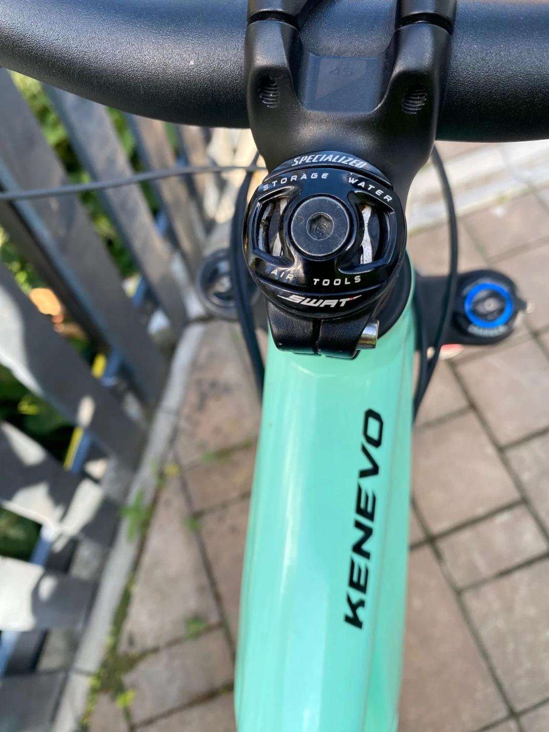 2. Specialized TURBO KENEVO EXPERT 6FATTIE
