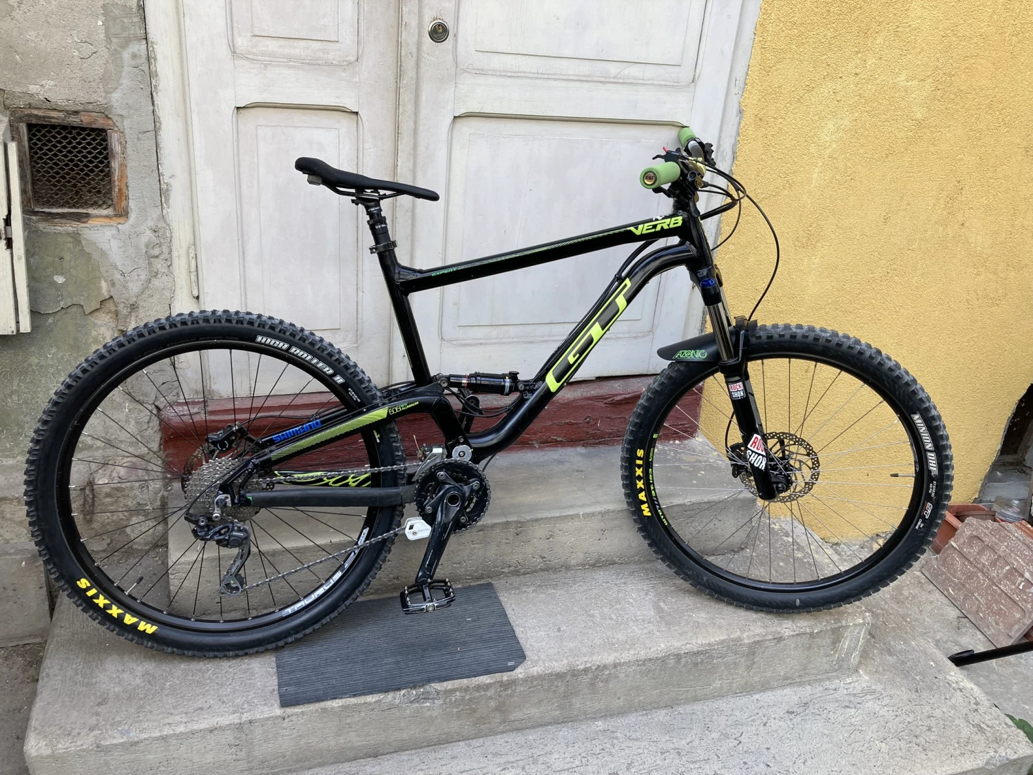 1. GT Verb Expert 27.5 mărime XL Trail