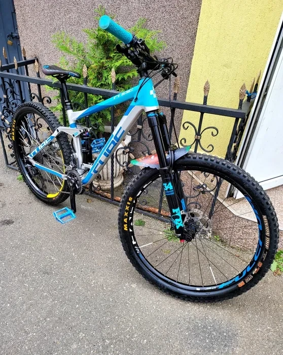 8. Cube Stereo full suspension