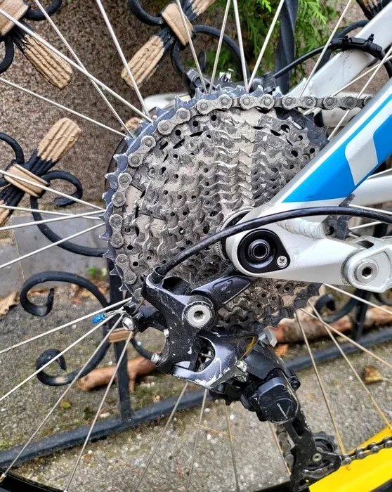 6. Cube Stereo full suspension